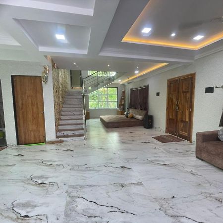 Classic Villa Pālghar Extérieur photo