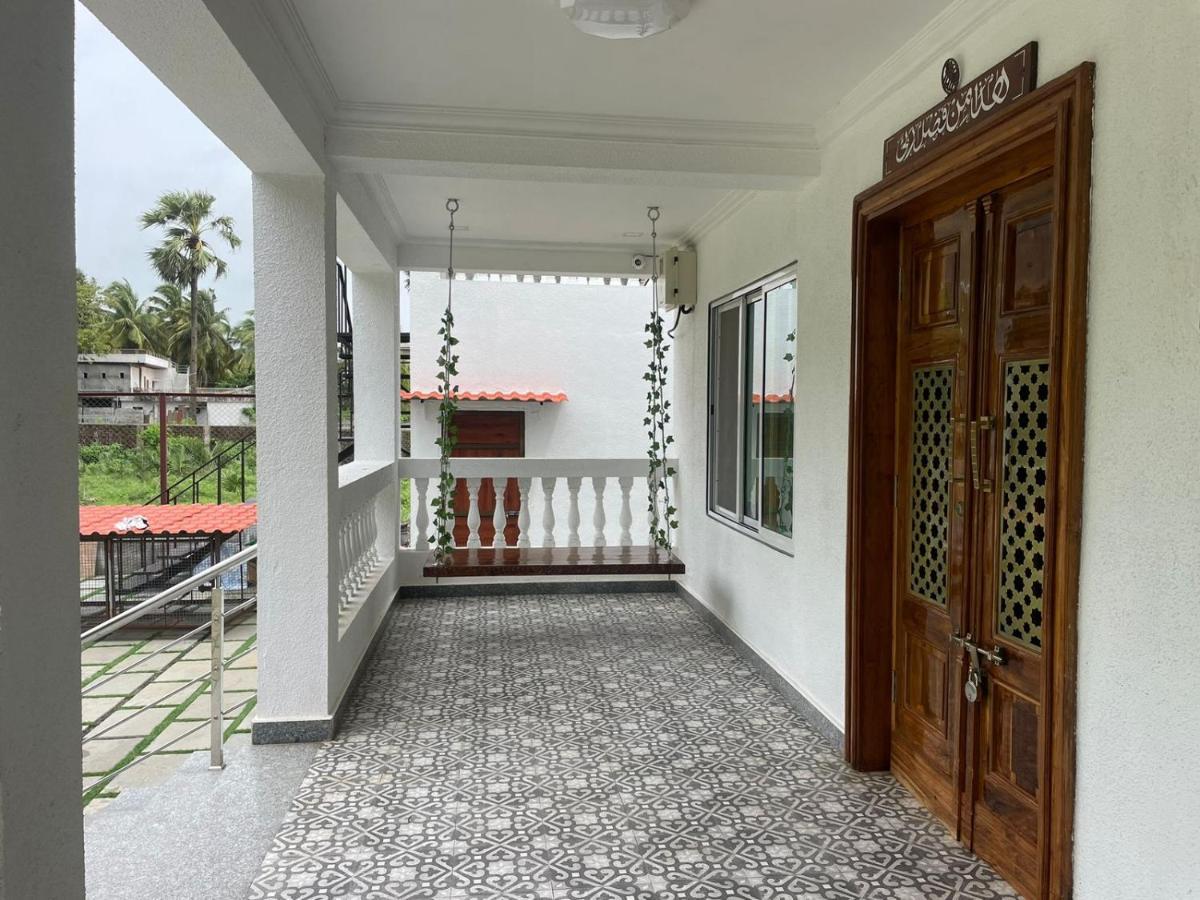 Classic Villa Pālghar Extérieur photo